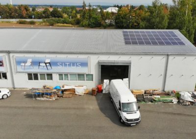 Hybridní fotovoltaická elektrárna 9,9 kWp s baterií